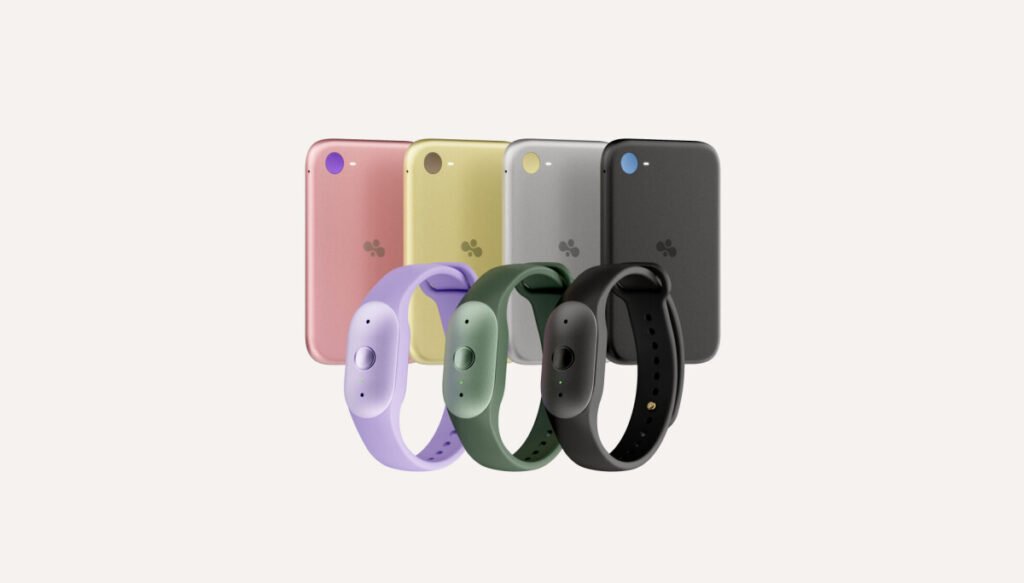 New Bee Wearable AI hardware