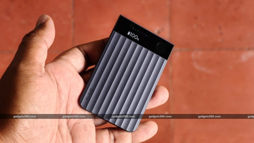 Plaud Note Pro thin AI device