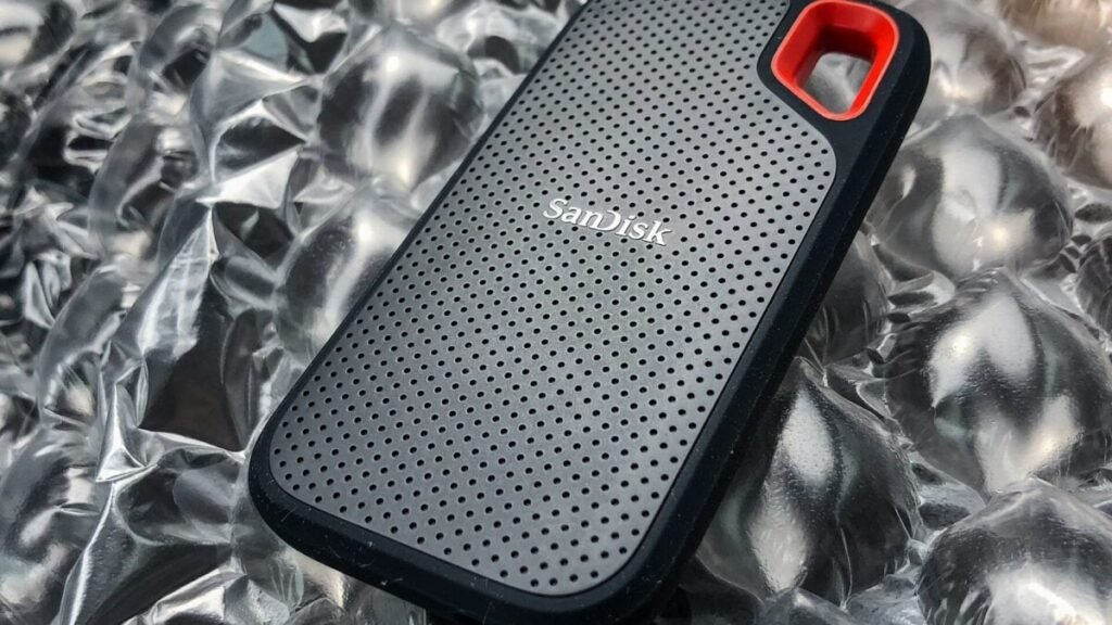 Compact SanDisk Extreme 1TB SSD storage device