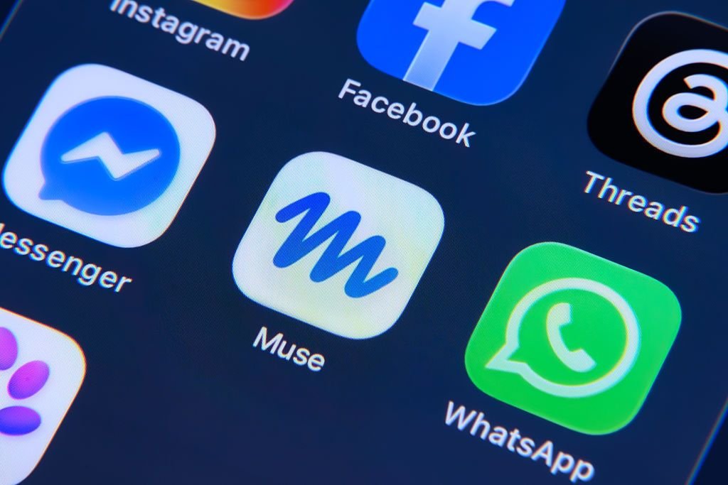 Meta Introduces Muse Companion App to Historic 10M Downloads User interacting with Muse companion app
