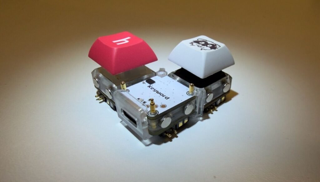 MIT Student Designs Modular Open Source Keyboard Using Magnets custom magnetic open source keyboard